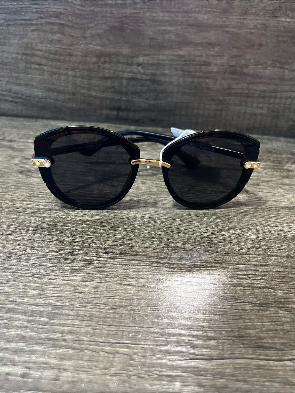 Sun glasses - Picture 5 of 7